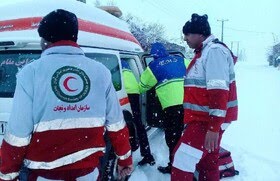 نجات ۲۳ نفر گرفتار در برف و کولاک شمال آذربایجان‌غربی