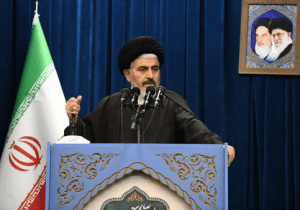 امام جمعه ارومیه: پیشرفت‌های علمی و دفاعی از برکات انقلاب اسلامی است