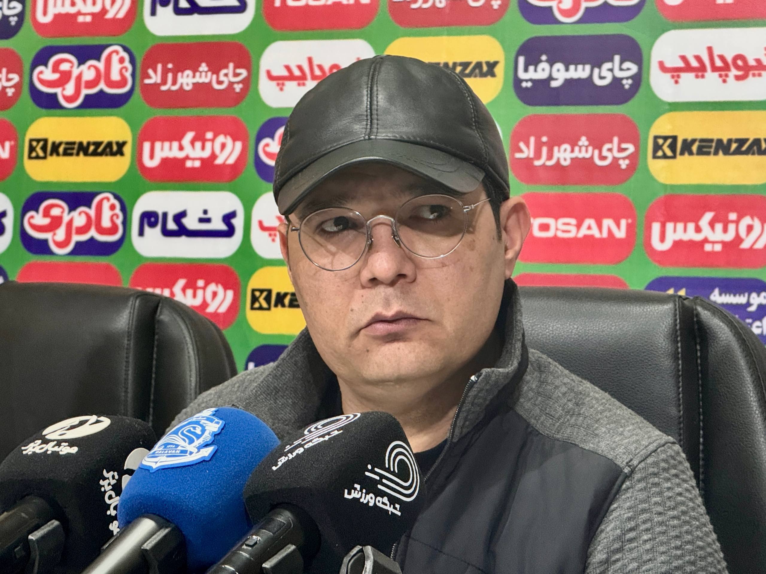 ربیعی: پنالتی روی اسماعیلی‌فر گرفته نشد؛ می‌توانستیم مقابل ملوان برنده باشیم