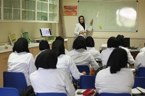 کلاس‌های علوم پزشکی حضوری است؛ مجازی فقط در شرایط خاص