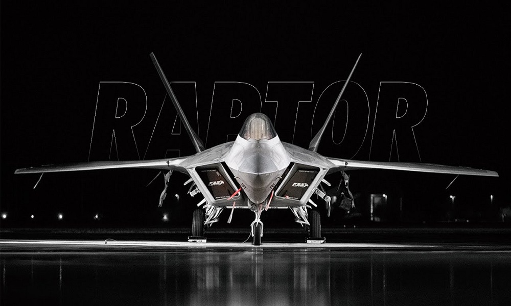 اعزام ۱۲ جنگنده F-22؛ آمریکا وارد فاز جدید قدرت‌نمایی شد؟