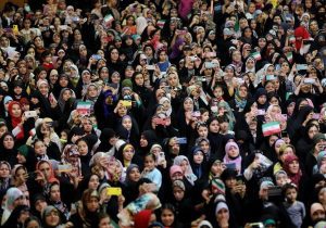 زن الگوی بومی پیشرفت در قلمرو سلامت و آموزش بعد از انقلاب