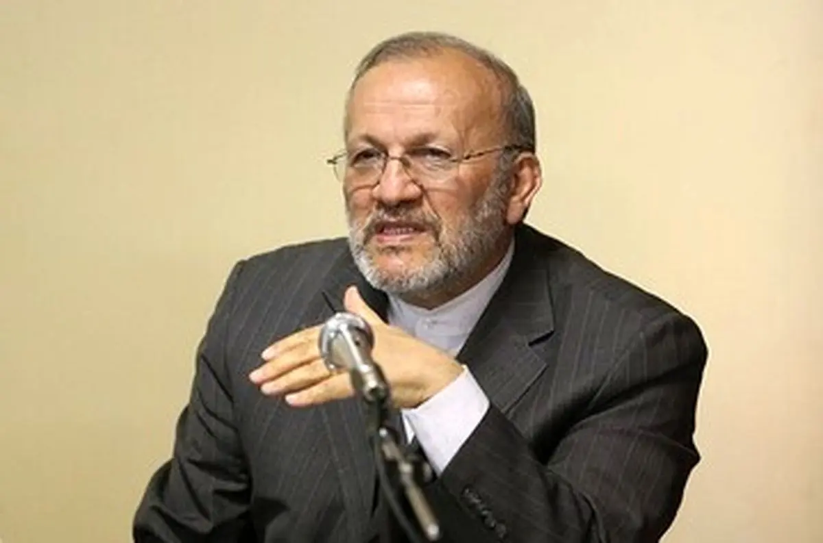 متکی: آمریکا مثل خانی است که در چاه افتاده اما ریسمان نجات را هم نمی‌گیرد