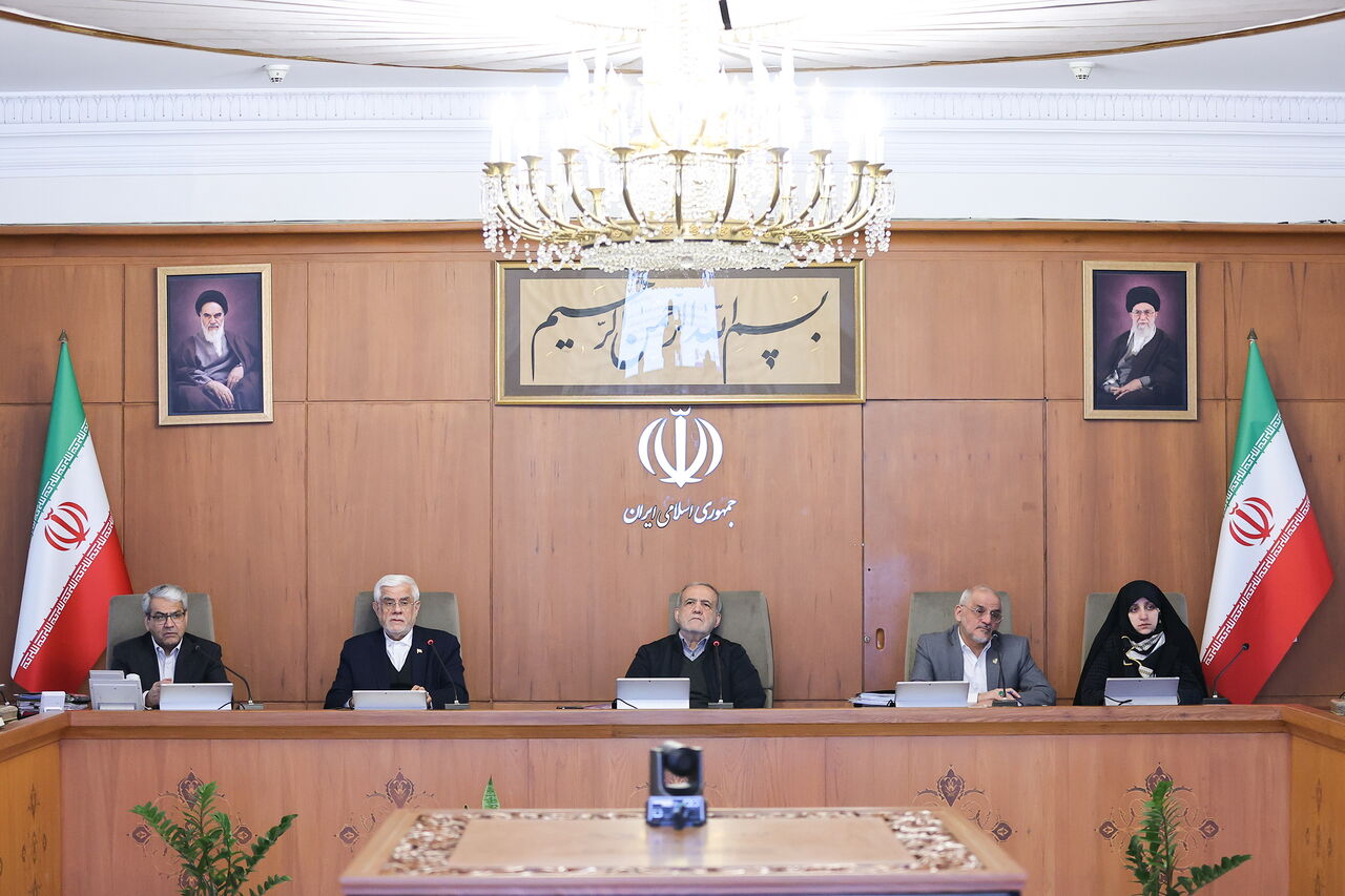 ماموریت پزشکیان به وزیر دادگستری درمورد تسریع در آزادی زندانیان/ ضرورت اقناع افکار عمومی