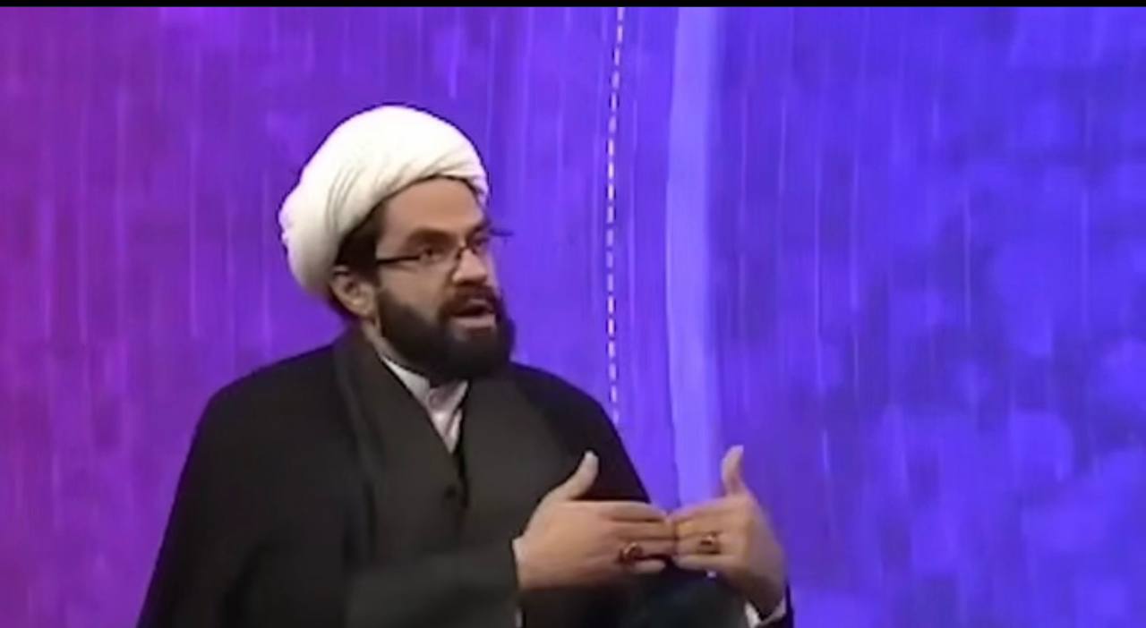کارشناس صداوسیما: آیت‌الله خمینی در کودکی تک‌تیرانداز بود
