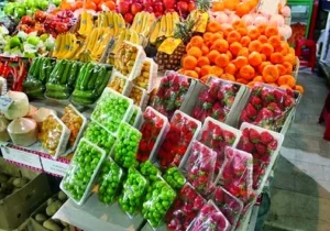 آغاز  توزیع میوه‌های شب عید از امروز