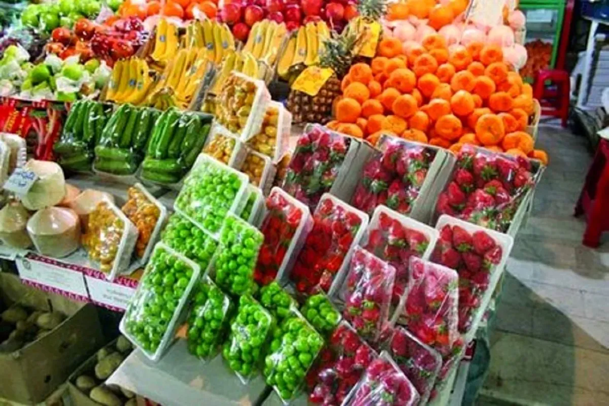 آغاز  توزیع میوه‌های شب عید از امروز