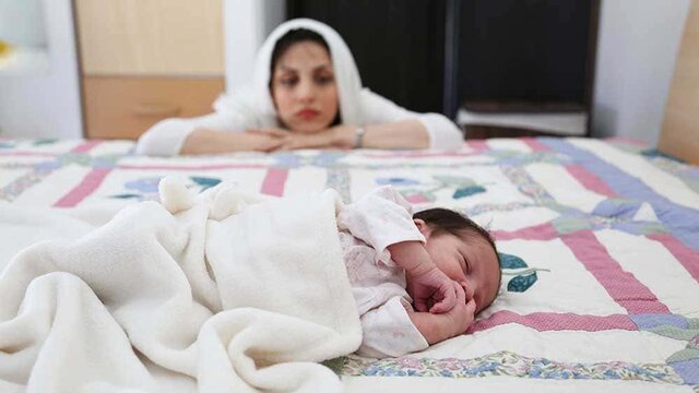 وعده دولت به مادران محقق شد؛ توزیع «کارت امید مادر»
