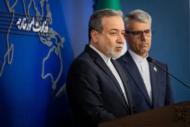 اظهارات عراقچی درباره تنگه هرمز و ادامه مقاومت