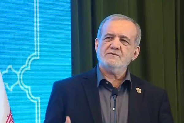 پزشکیان: اختیارات لازم به استانداران تفویض می‌شود تا تصمیم‌گیری‌ها تسریع یابد