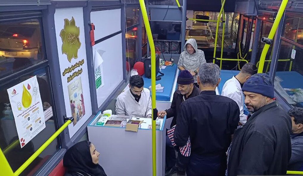 ارائه خدمات مشاوره رایگان در اتوبوس سیار به همت شهرداری تبریز
