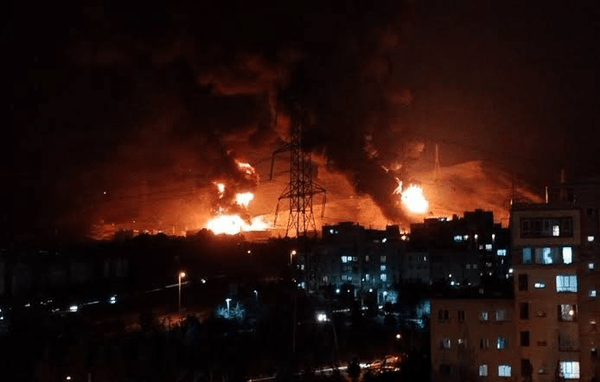 اصابت موشک؛ آتش‌سوزی انبار نفت شهران و ارتش کاملا مهار شد