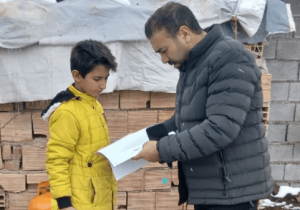 توزیع درسنامه‌های آموزشی برای روستاهای فاقد اینترنت آذربایجان‌شرقی