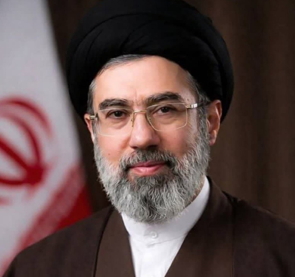 سید مجتبی خامنه‌ای سومین رهبر انقلاب اسلامی ایران شد