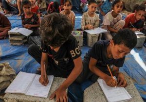 آموزش در خط مقدم بحران؛ وقتی مدرسه زیر سایه ناامنی، نابرابری و اختلال دوام می‌آورد