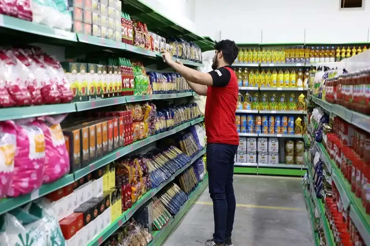 کنگری: وفور کالا و کاهش تقاضا، قیمت مواد غذایی را کاهش داد