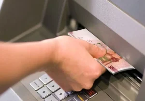 اختصاص کارت امید مادران و وام برای تاکسی داران و بازنشستگان