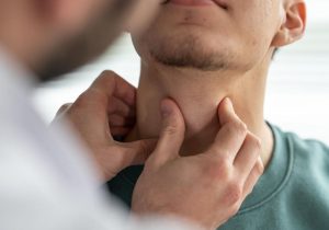 از تشخیص تا درمان؛ هر آنچه باید درباره گره‌های تیروئید بدانید
