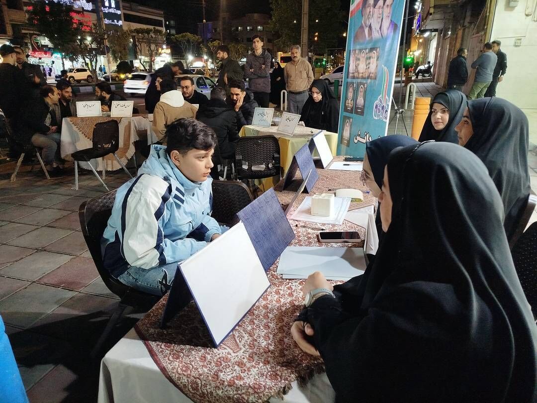 پویش نذر آموزش در تهران؛ ابتکار فرهنگیان قرچک در تجمعات شبانه