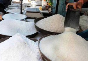 دبیر انجمن تصفیه کنندگان شکر: شکر با قیمت مصوب قبل در فروشگاه‌ها عرضه می‌شود