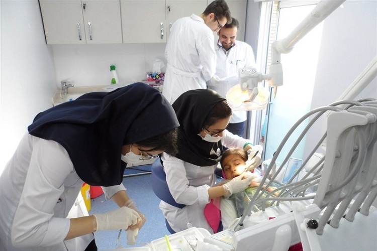 شرط صدور مجوز دفاع از پایان‌نامه دانشجویان دندانپزشکی