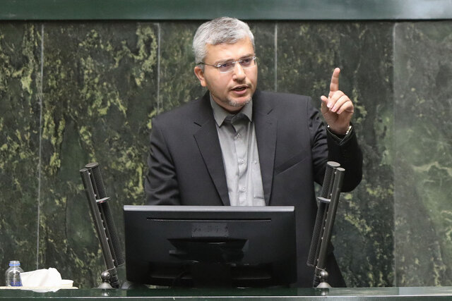 سخنگوی کمیسیون امنیت ملی: محاصره دریایی بلوف است؛ به ایرانی‌ها احترام بگذارید