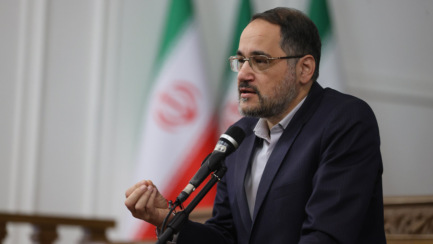 نگاهداری: مردم به توان نیروهای مسلح کشور اعتماد دارند