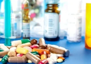 ترخیص شبانه‌روزی دارو و تجهیزات پزشکی از گمرکات کشور