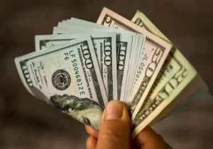 قیمت دلار یکشنبه 13 اردیبهشت 1405