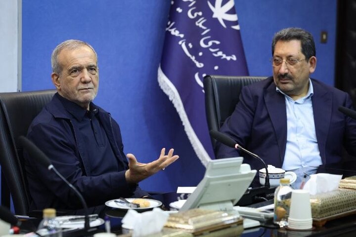 پزشکیان: اجازه نمیدهیم سودجویان معیشت مردم را هدف قرار دهند