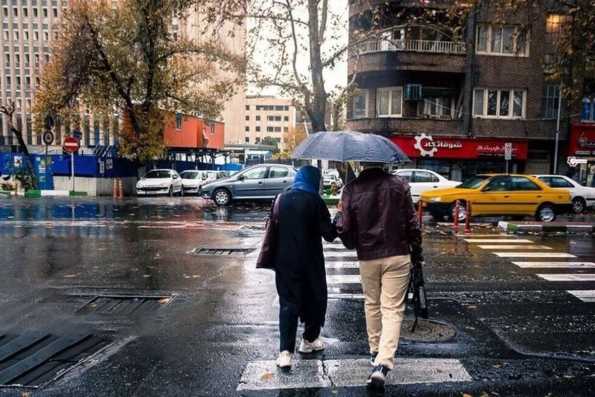 تداوم بارش باران در برخی استان‌ها؛ ورود توده گرد و غبار