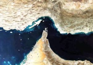 هشدار ایران عملی شد؛ ناوچه آمریکایی در نزدیکی جاسک هدف قرار گرفت