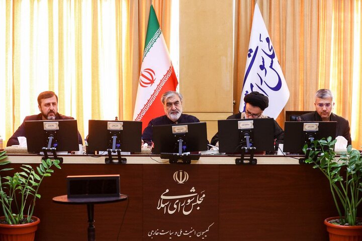 مجلس وارد فاز نظارت بر مذاکره شد؛ خطوط قرمز از حاشیه رسانه‌ای به دستور کار امنیت ملی رفت