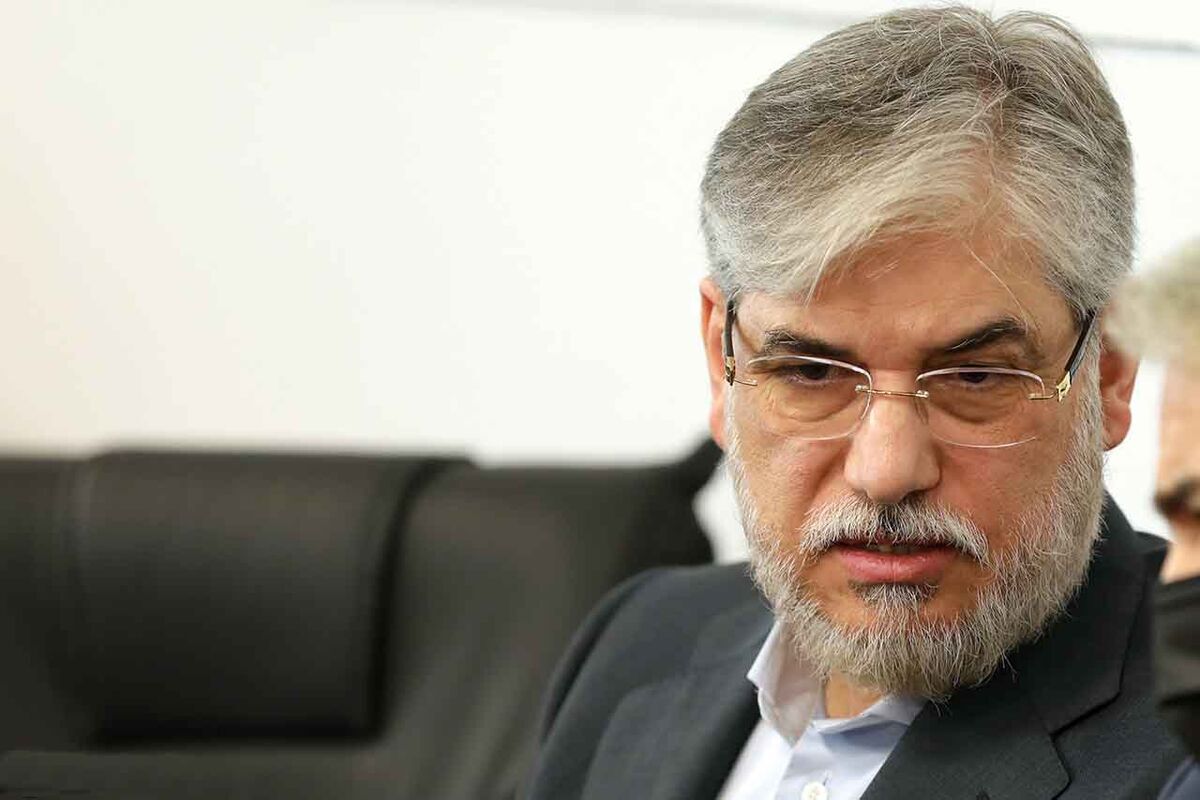وزیر علوم: حاملان پرچم پهلوی در دانشگاه‌ها تحت پیگردند