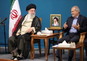 هنگام بمباران دفتر رهبر شهید، پزشکیان کجا بود؟