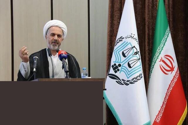 هم‌افزایی دستگاه قضایی با نخبگان برای کاهش آسیب‌های اجتماعی و حقوقی