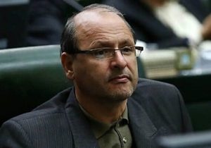 بخشایش اردستانی: حذف آمریکا از جهان ممکن نیست