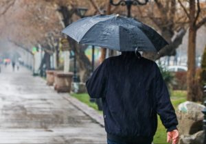 باران و رگبار در راه استان‌های شمالی؛ گاهی گردوخاک پیش‌بینی می‌شود