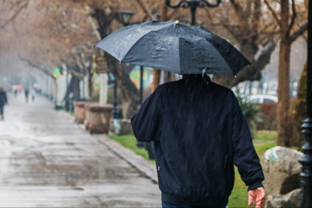 باران و رگبار در راه استان‌های شمالی؛ گاهی گردوخاک پیش‌بینی می‌شود
