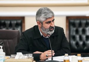 نماینده مجلس: گفتند یک میلیون تومان کالابرگ می‌دهیم؛ حالا این وعده کجای زندگی مردم دیده می‌شود؟