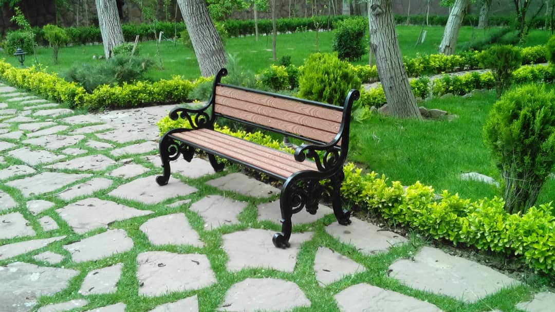 روایت کمبود صندلی در پارک‌های ارومیه