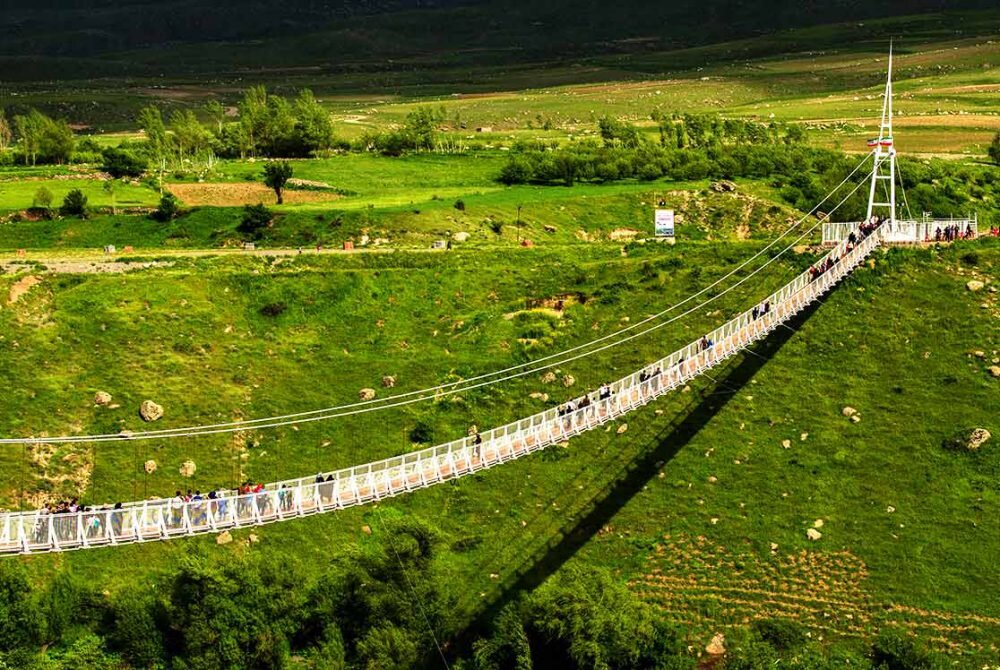 ساخت طولانی‌ترین پل معلق ایران در روستای سهزاب