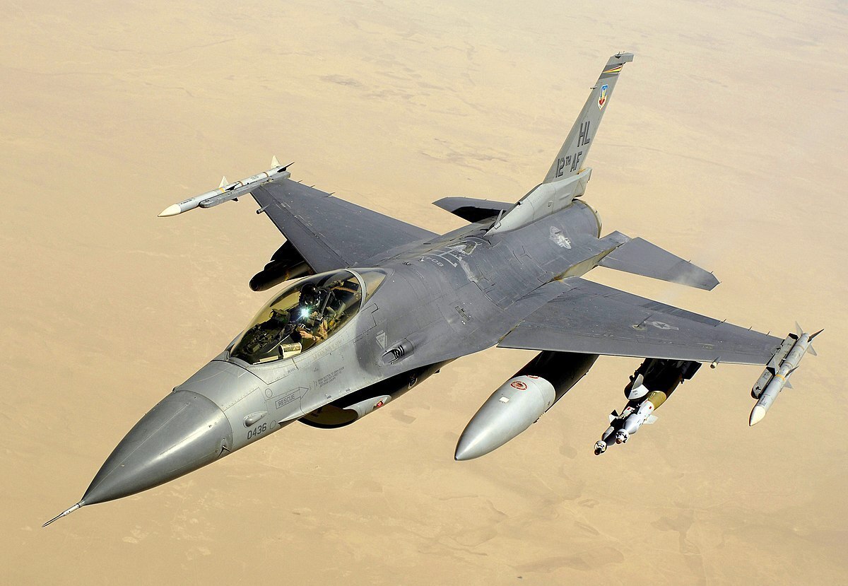 اعزام ۱۲ جنگنده F-16CJ آمریکا به خاورمیانه همزمان با تشدید تنش‌ها