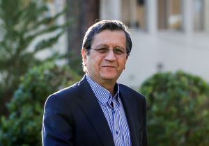 همتی: پیگیر وصول مطالباتمان هستیم