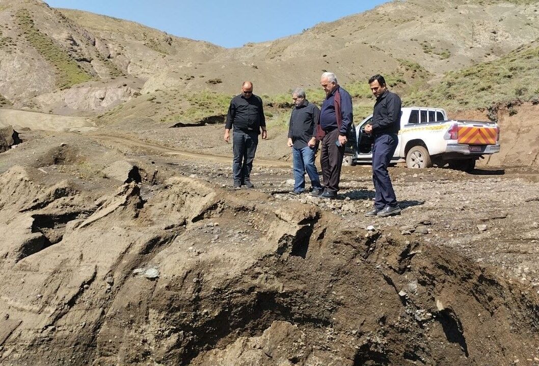 خسارت ۱۰۰ میلیارد ریالی سیلاب به جاده الند خوی و احیای سریع تردد