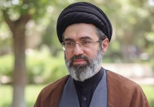 رهبر انقلاب: از جنایتکاران انتقام سخت خواهیم گرفت