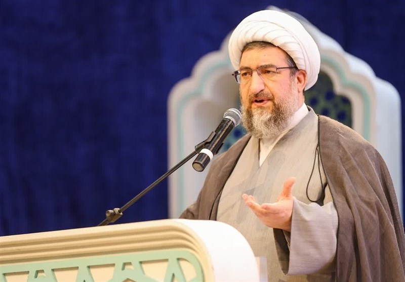 مدیریت تنگه هرمز به هیچ کشوری واگذار نخواهد شد؛ اگر جانمان را هم بدهیم عقب‌کشی نمی‌کنیم