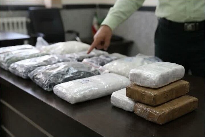 ضربه پلیس آذربایجان‌غربی به قاچاقچیان؛ بیش از ۲۵۰ کیلوگرم مواد مخدر کشف شد