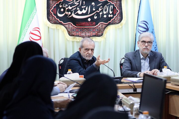 پزشکیان: مسئولین باید بر اساس شایسته سالاری انتخاب شوند نه روابط سیاسی