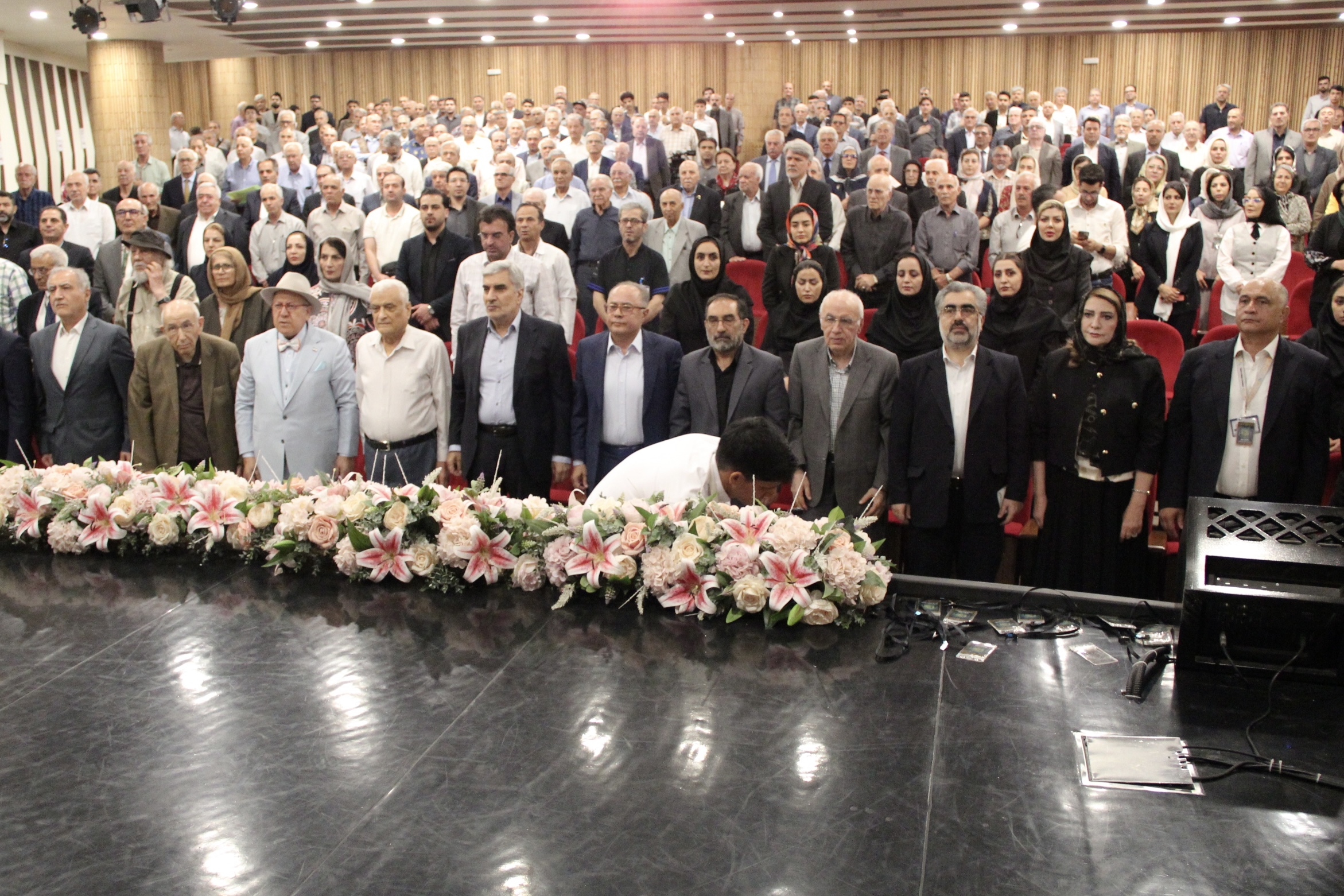 فردوسی تبریز ۱۱۰ ساله شد، گردهمایی باشکوه دانش‌آموختگان و نخبگان
